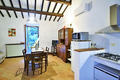 Ferienhaus in Mantignana mit Garten