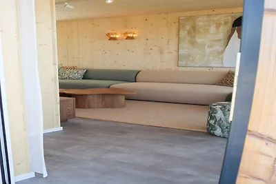 Élégant séjour de 4 chambres au bord de la...