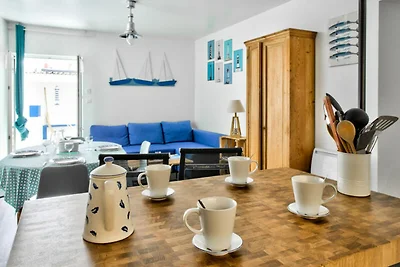 Apartment in Le Guilvinec in Strandnähe