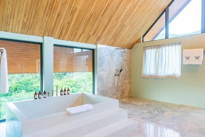 Lussuosa Royal Suite nel cuore di Koh Samui