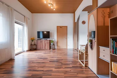 Modernes Ferienhaus in Pinsdorf mit Garten