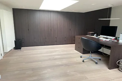 Ferienhaus mit Pool und großem Garten