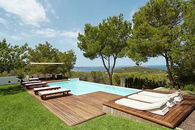 Aufwändige Villa in Cala Salada mit privatem...
