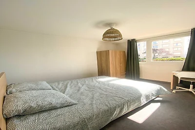 Stanza privata in appartamento condiviso – Li...