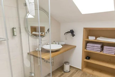 Ferienwohnung mit 2 Schlafzimmer
