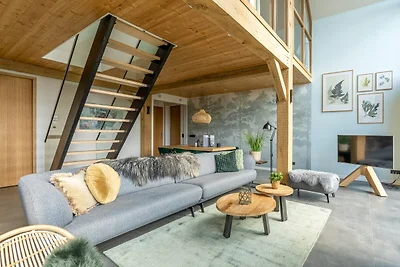 Stilvolle Übernachtung mit Whirlpool und stim...