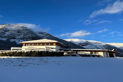 Chalet Leutasch mit Loipe und Bergblick