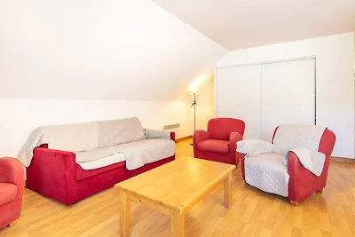 Große 8-Personen-Wohnung in Giez