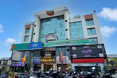 Collezione O Viman Nagar Downtown