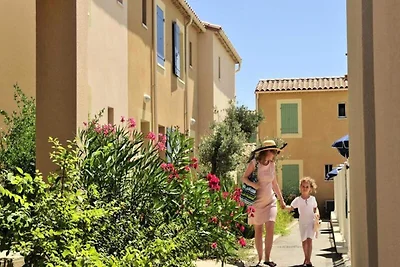 Villa in Mouriès met verwarmd zwembad