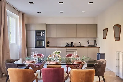 Neue und außergewöhnliche Wohnung...