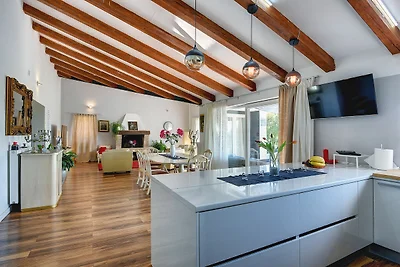 Villa in Rovinjsko Selo mit Pool
