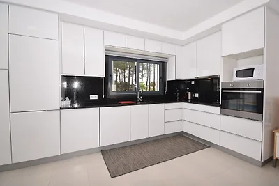 Moderne Villa mit eigenem Swimmingpool in...
