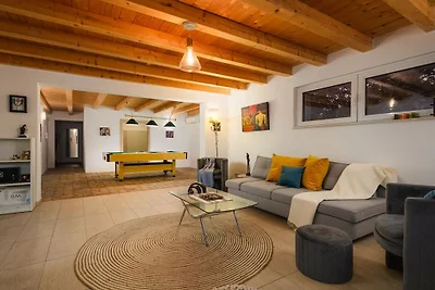 Villa in Rakalj mit Schwimmbecken