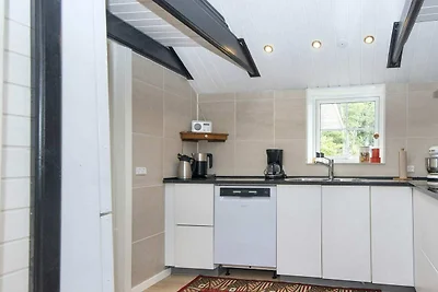 Verzaubertes Ferienhaus mit Whirlpool-By...