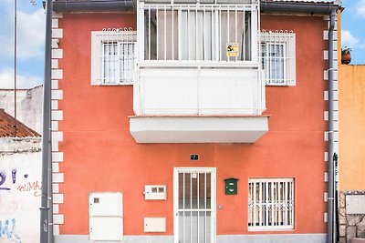 Hübsches Ferienhaus in Madrid mit Solarium