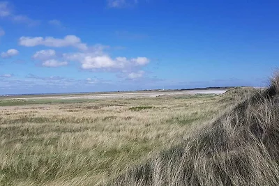 Strandflucht in der Ho-Bucht -- By Traum...