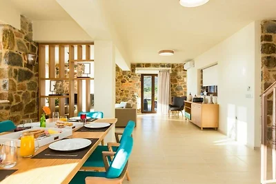 Villa in Keramoti mit Schwimmbecken