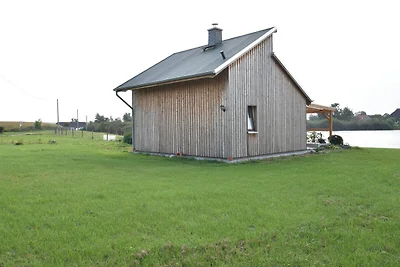 Bezauberndes Ferienhaus in Rühn am See