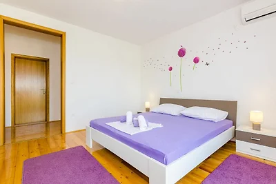 Apartment &  Rooms Maždin - One Bedroom Apart...
