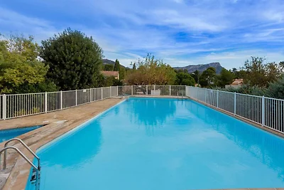 Elegantes Ferienhaus mit Pool