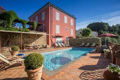 Schöne Villa in Peccioli mit privatem Pool