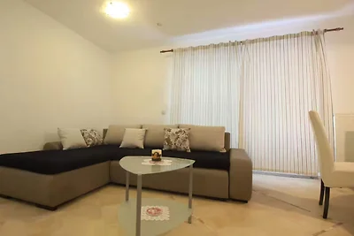 Srima To Relax Apartment - One Bedroom Apartm...