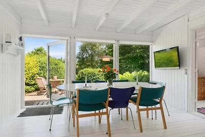 6 Personen Ferienhaus in Dronningmølle