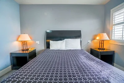 Queen Bed Niet Roken