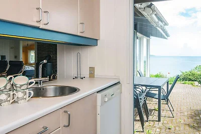 Fascino balneare con vista