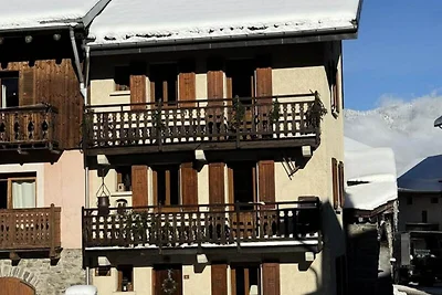 Haus in Les Allues in der Nähe der Gondelbahn