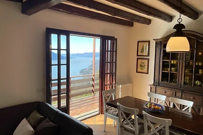 Villa in Trarego Viggiona mit Garten