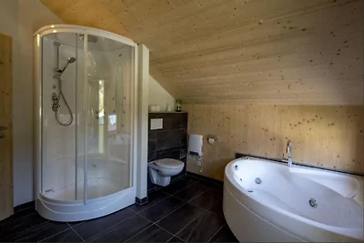 Attraktives Chalet mit Whirlpool