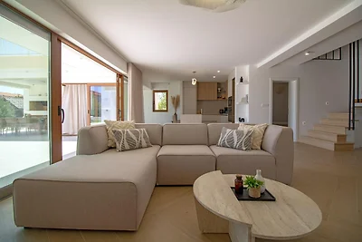 Strandvilla mit Pool in der Nähe von Split