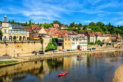 Huis in Le Bugue aan de rivier de Vézère