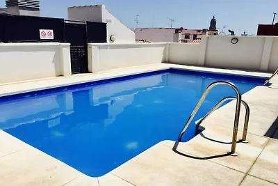 Malaga Refino Apartment mit Pool auf dem Dach
