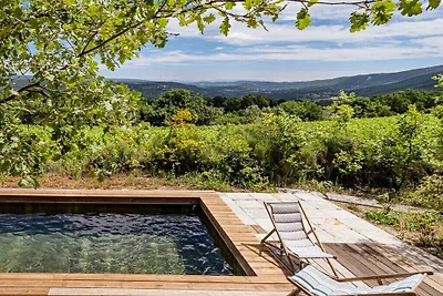Ferienhaus in Saignon mit Schwimmbecken