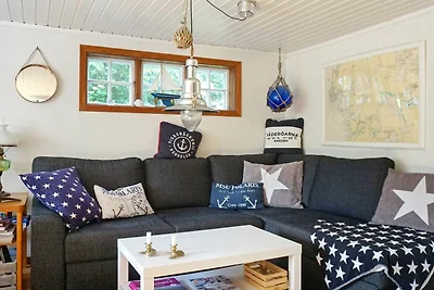 6 Personen Ferienhaus in MUNKEDAL-By Traum