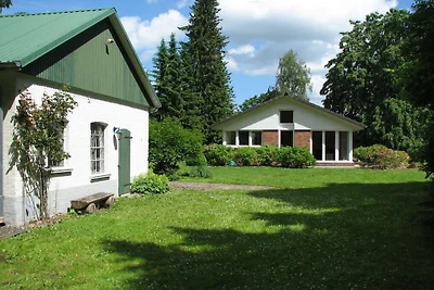 Ferienhaus in Ulsnis mit Schwimmbecken