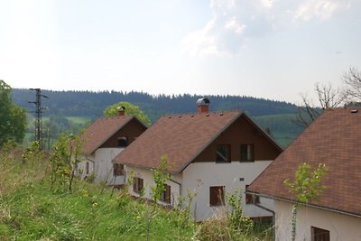 Maison de vacances cosy à Javorník près du do...