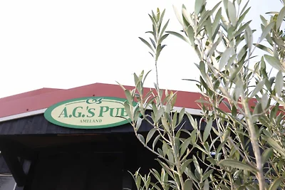 Schönes Chalet zwischen Golfplatz und Strand
