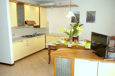 Schönes Appartement mit Garten und Kamin