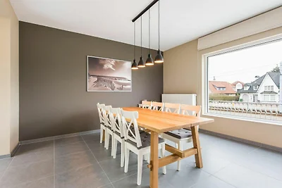 Villa a Koksijde con terrazza