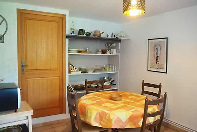 Graziosa casa in pietra con terrazza e giardi...