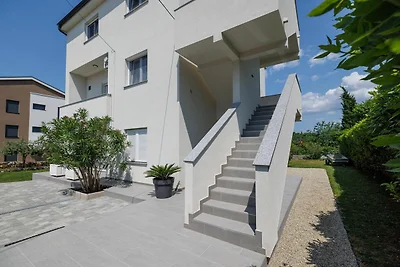 Geräumiges Haus mit privater Terrasse am Meer