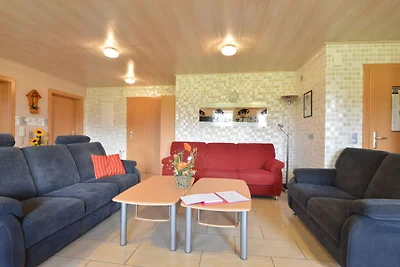 Ferienwohnung in Burg Reuland mit Wald