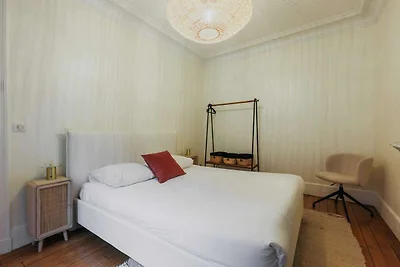 Charmante Wohnung mit Balkon -2BR-4P-...