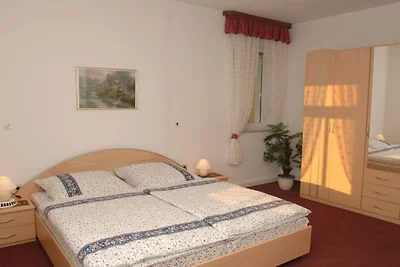 Ferienwohnung mit 2 Schlafzimmer