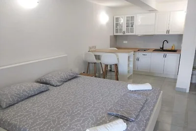 Comfort Apartments Lumbarda - Studio with...
