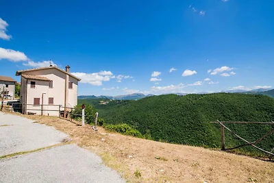 Ruhiges Ferienhaus mit Pool bei Rasiglia